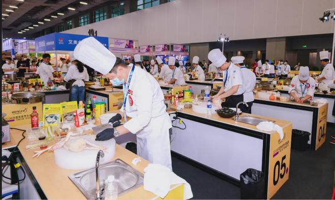 饪锦标赛·温氏杯“万厨万菜”烹饪技能大赛麻将胡了2模拟器2025CHA中国美食烹(图2)
