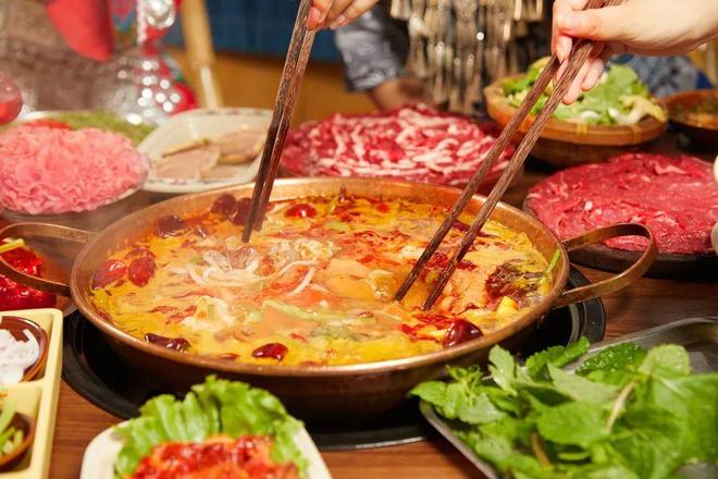 0+店云南酸菜牛肉火锅跑出黑马麻将胡了免费试玩1年狂开20(图6)