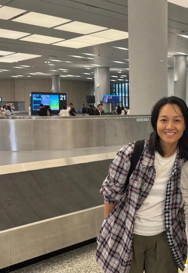 丹素颜肤色蜡黄引担忧女儿长相随奶奶不随爸麻将胡了试玩网站免费周一围妻女生图:朱(图1) 丹素颜肤色蜡黄引担忧女儿长相随奶奶不随爸麻将胡了试玩网站免费周一围妻女生图:朱(图1)